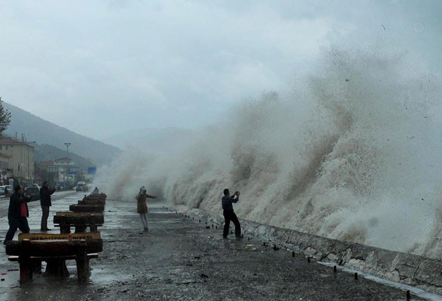 İnebolu'da dev dalgalar - Resim: 2