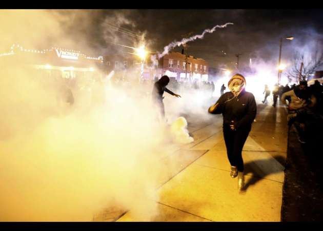 ABD'de isyan çıktı yağmalamalar başladı - Resim: 1