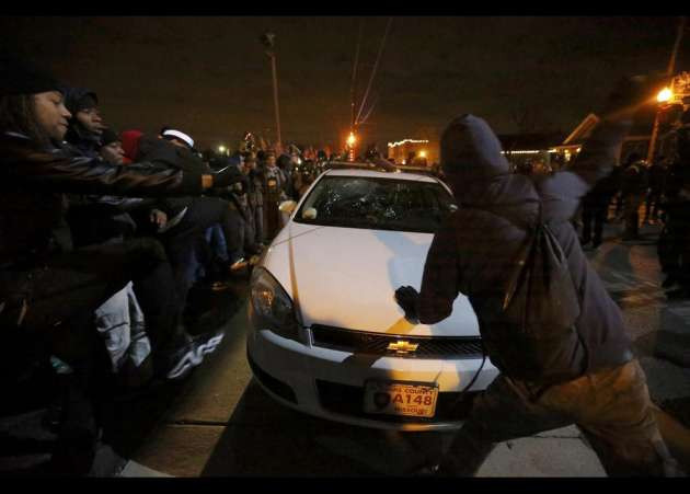 ABD'de isyan çıktı yağmalamalar başladı - Resim: 4