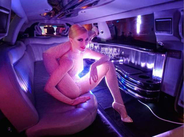 Bu kız her yere sığıyor! - Resim: 4