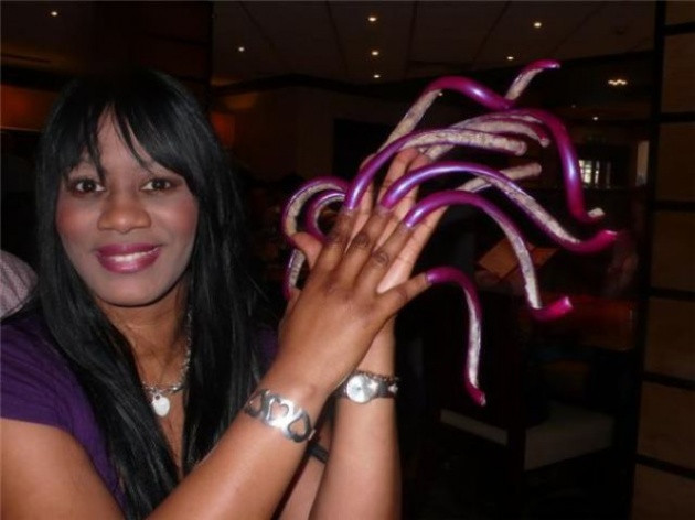 Bu tırnakları gördüğünüzde şok olacaksınız! - Resim: 2