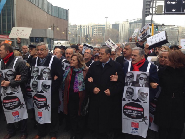 CHP'liler canlı billborad oldu sokaklara indi - Resim: 4