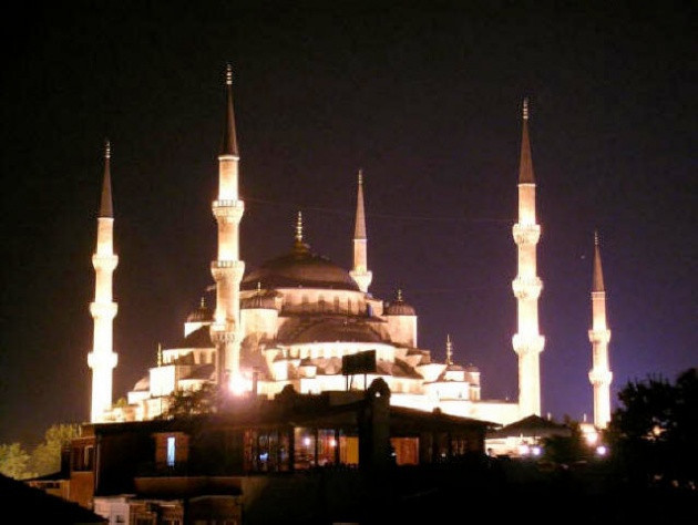 Bayraklar böyle yarıya indirildi - Resim: 2