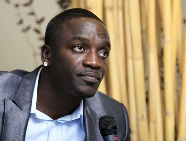 Müslüman olduğu pek bilinmeyen ünlüler - Resim: 4