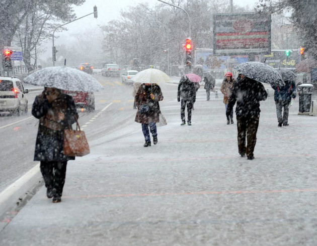 13 Aralık Perşembe günü hangi illerde okullar tatil Çorum Kahramanmaraş Van Ankara... - Resim: 1