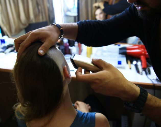 Alina Boz rol gereği saçlarını kazıttı - Resim: 4