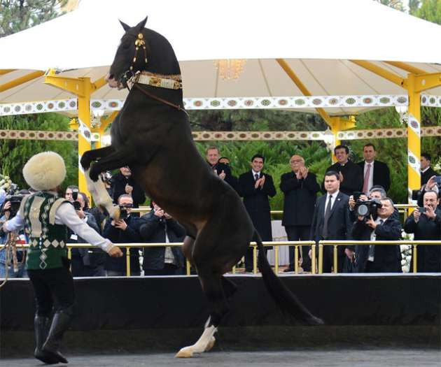 Cumhurbaşkanı Erdoğan Türkmenistan'da - Resim: 2