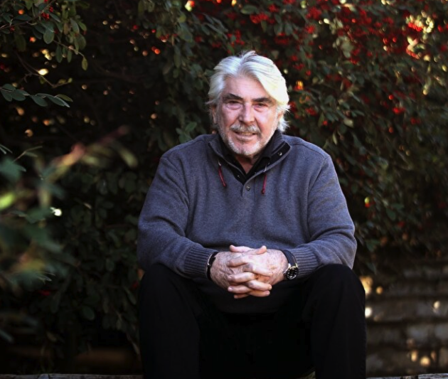 Usta oyuncu Erdal Özyağcılar tekerlekli sandalyede görüntülendi, o hali görenleri endişelendirdi! - Resim: 1