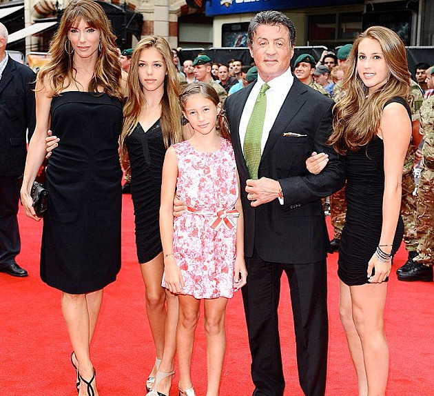 Rambo şoku! Sylvester Stallone tecavüzcü çıktı eşi ve... - Resim: 2