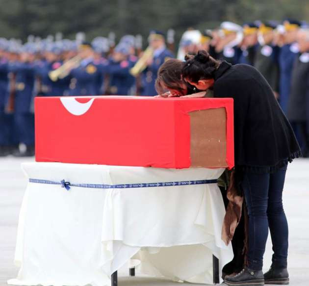 Şehit pilotlar için Eskişehir'de askeri tören - Resim: 2