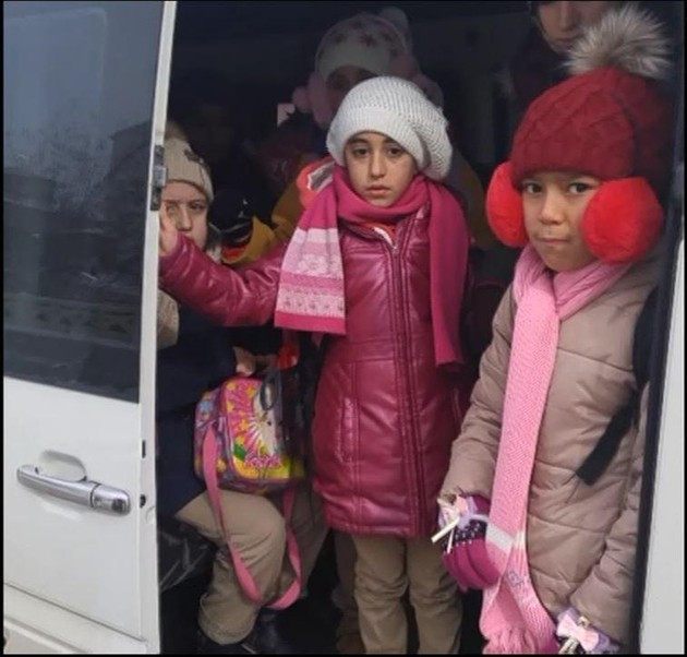 Sivas'ta öğrenci servisini durduran polis şok yaşadı! - Resim: 1