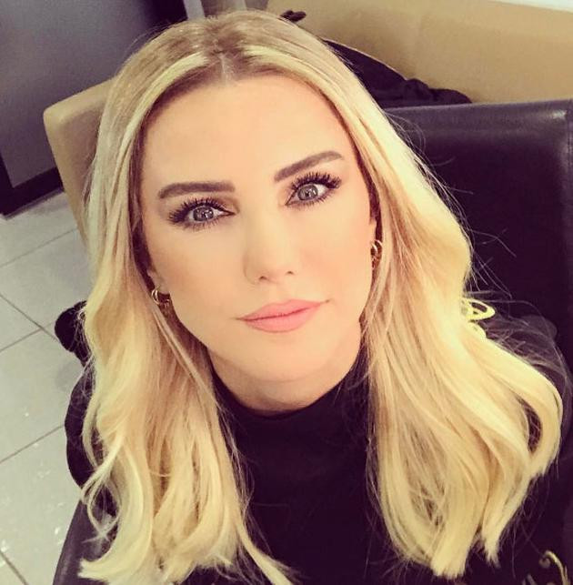 Ece Erken bu yorumu görünce çıldıracak bu kez eski eşin ailesinden geldi! - Resim: 2