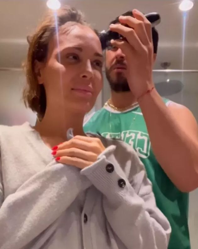 Şarkıcı Şimal'den sevenlerini üzen paylaşım! Saçlarını kazıttı - Resim: 4