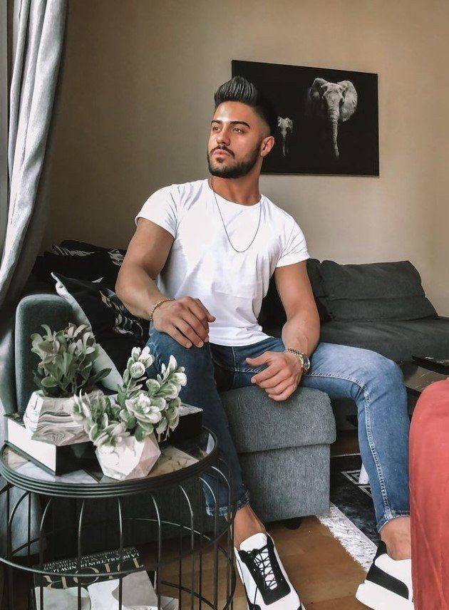 Çıplak pozlarını görünce otelde sevgilisine dehşeti yaşattı! Çığlıkları duyanlar şok oldu: Tuvalete kilitleyip... - Resim: 2