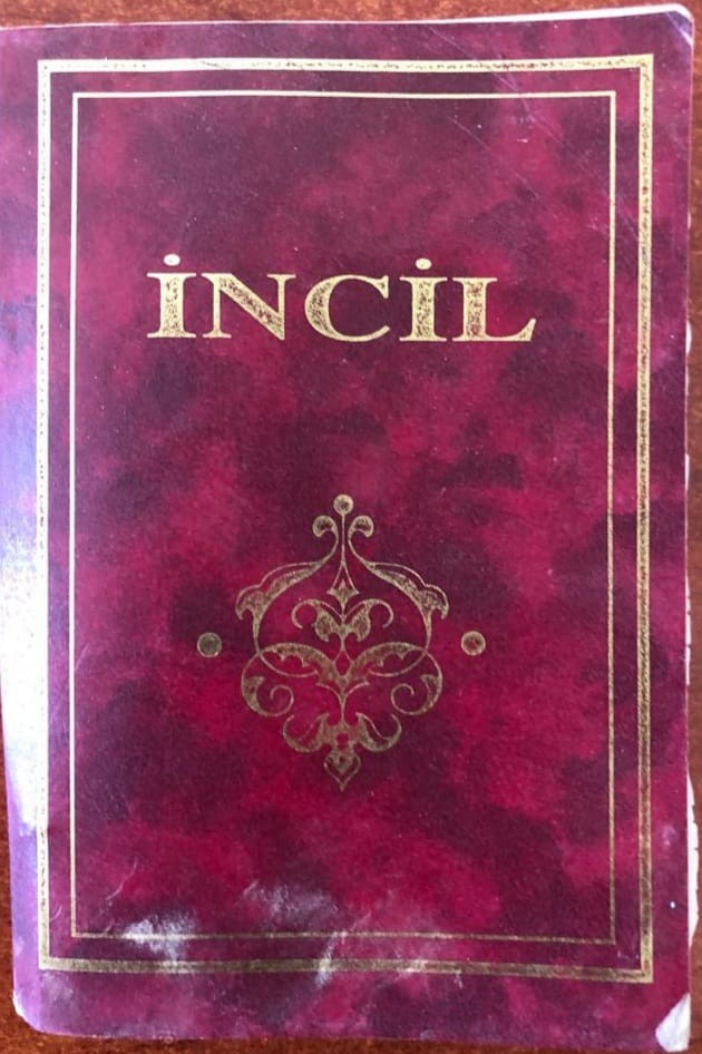Van'da terör örgütü PKK/KCK operasyonu: Silah ve mühimmatın yanı sıra İncil ele geçirildi - Resim: 0