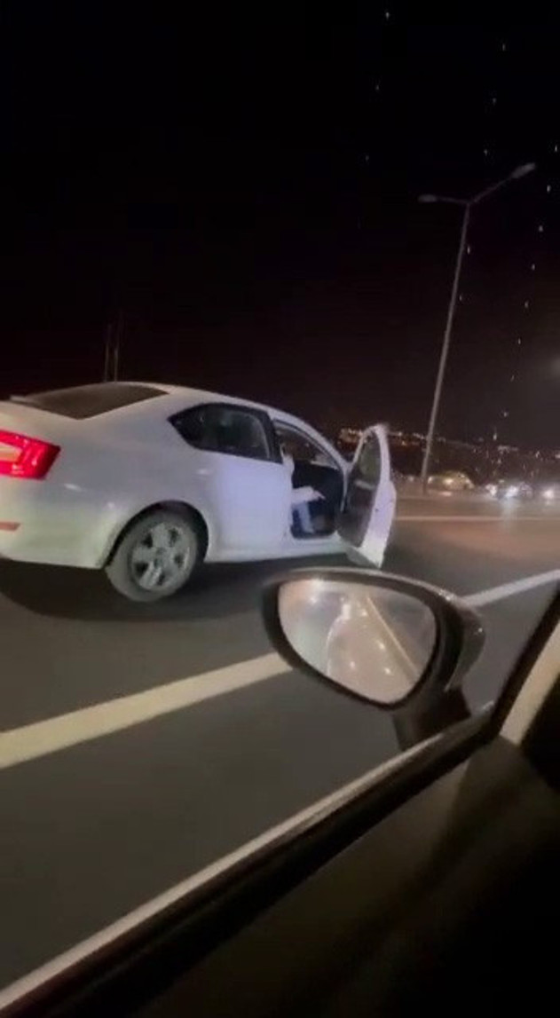 15 Temmuz Şehitler Köprüsü'nde şok olay! - Resim: 0