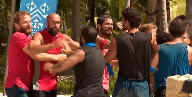 Survivor'da ünlüler ve gönüllüler birbirine girdi büyük kavga çıktı! - Resim: 1