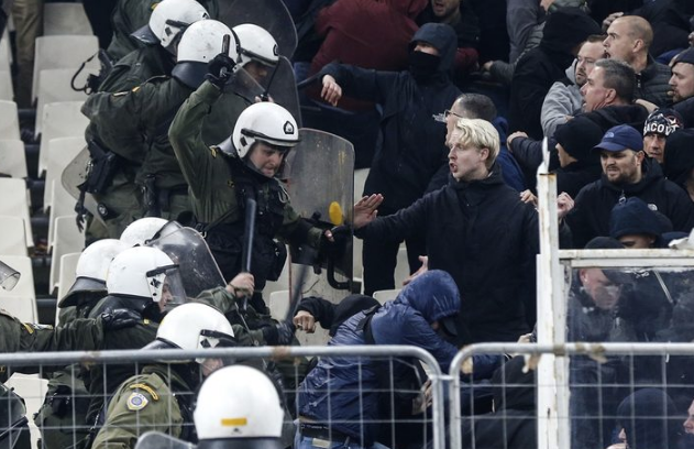 Dev maç öncesi ortalık karıştı tribünde kan döküldü! - Resim: 2