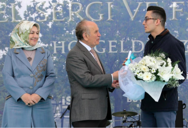 Kadir Topbaş eşi Özleyiş Topbaş ve çocukları kimdir? - Resim: 0