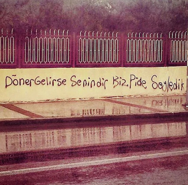 Böyle duvar yazıları görülmedi! Ben lafa değil... - Resim: 2