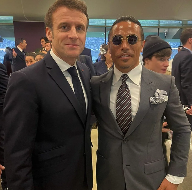 Macron'la bir araya gelen Nusret, fotoğrafın altına bunu yazdı! - Resim: 1
