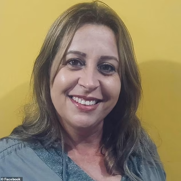 65 yaşındaki belediye başkanı 16 yaşındaki güzellik kraliçesiyle evlendi! Kayınvalidesine terfi vermiş - Resim: 4