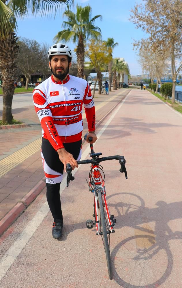 Babası yüzünden bacağı kesildi Adana'da onu gören motive oluyor - Resim: 3