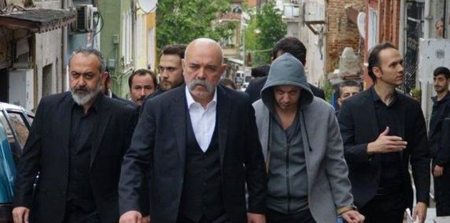 Çukur'un son bölümü nefes kesti! Sürpriz bir ayrılık daha! - Resim: 1