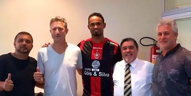 Sevgilisini öldürüp köpeklere yedirdi! - Resim: 1