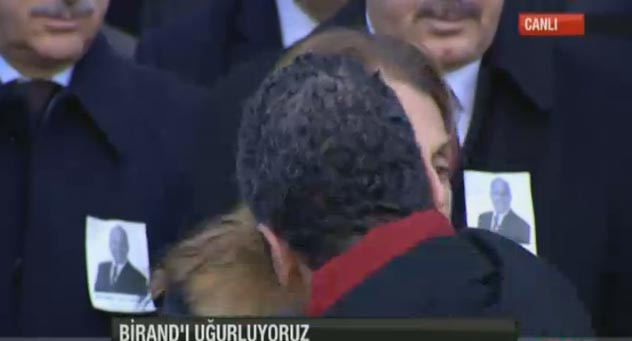 Birand'a mesai arkadaşları böyle veda etti - Resim: 2