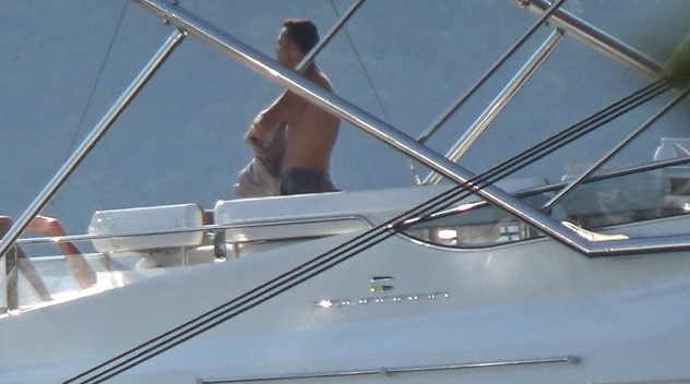 Mustafa Sandal'la Emina Jahovic fena kapıştılar!  - Resim: 4