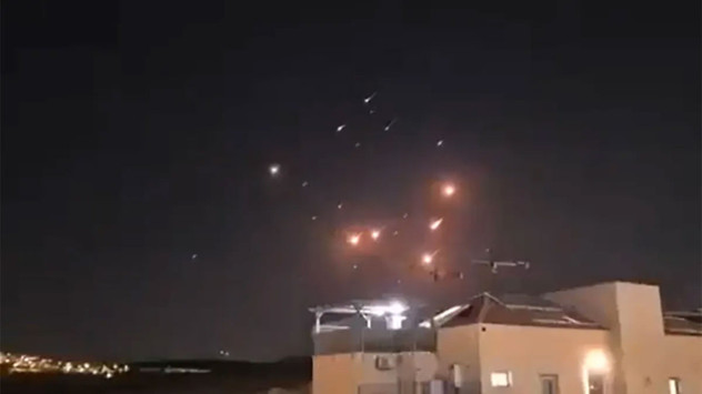 Beklenen oldu! İran, saat verip İsrail'e yüzlerce füze gönderdi - Resim: 1