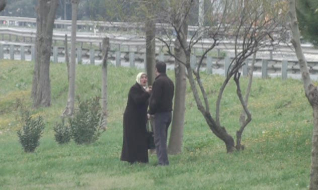 Kadına sokak ortasında dayak - Resim: 1