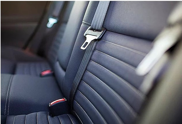 Arka koltukta kemer takmayana ceza - Resim: 1