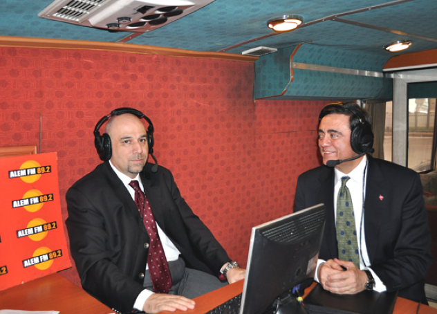 Liderler nereye bakıyor? - Resim: 2