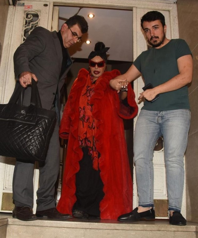 Bülent Ersoy'a şok protesto - Resim: 2