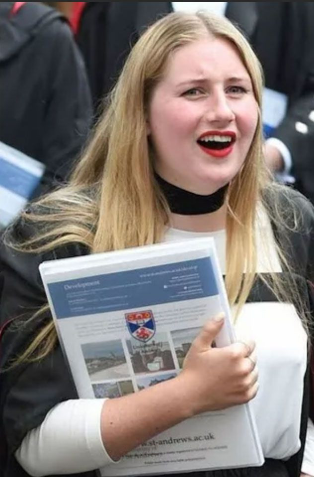 Omicron virüsü Başbakan Boris Johnson'ın garsonluk yapan kızını işsiz bıraktı! - Resim: 3