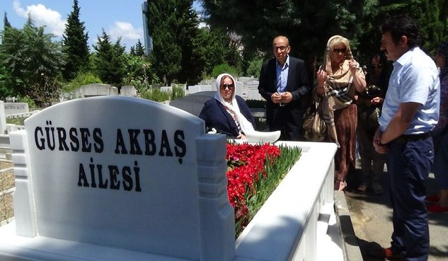 Müslüm Gürses'in eşi Muhterem Nur: İntiharı düşünmedim değil! - Resim: 2