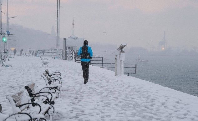 Yurdun dört bir yanında kar yağışı başladı, sıcaklıklar 6 derece düşecek - Resim: 2
