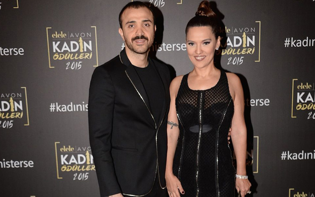 Villasına haciz gelmişti! Demet Akalın Okan Kurt'tan boşanıyor - Resim: 3