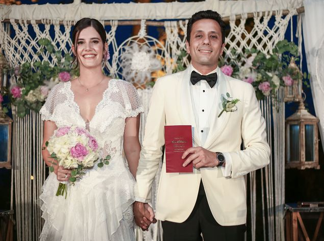 Burak Özçivit'i çıldırtan soru! Röportajı yarıda kesti - Resim: 1