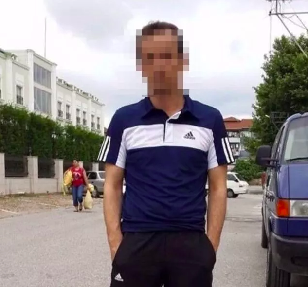 Minibüste iğrenç taciz! Genç kızı önce kilitledi sonra kelepçeledi! Detaylar iğrenç - Resim: 0