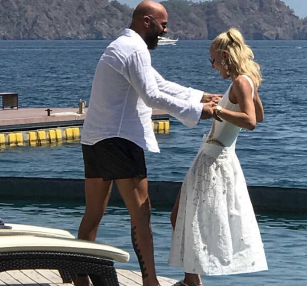 Esat Yontunç ve Hande Gülşen'ın çocukları doğdu Acun Ilıcalı bebeğin fotoğrafını paylaştı - Resim: 4