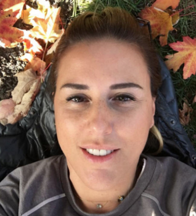 Müge Esmersoy kaç yaşında Burcu Esmersoy'un ablası kimdir? - Resim: 0