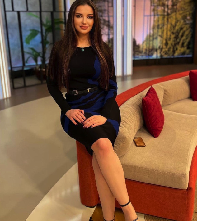 Esra Ezmeci'yi çıldırtan takipçi! Öyle bir şey söyledi ki, sosyal medya çalkalandı - Resim: 3