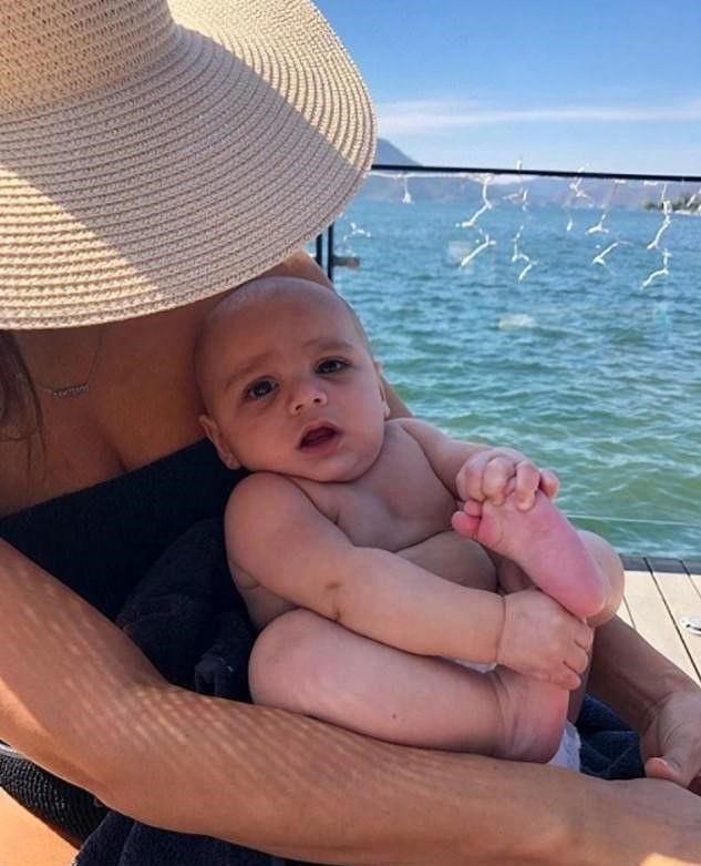 Umutsuz ev kadını Eva Longoria doğum kilolarından kurtuldu - Resim: 3