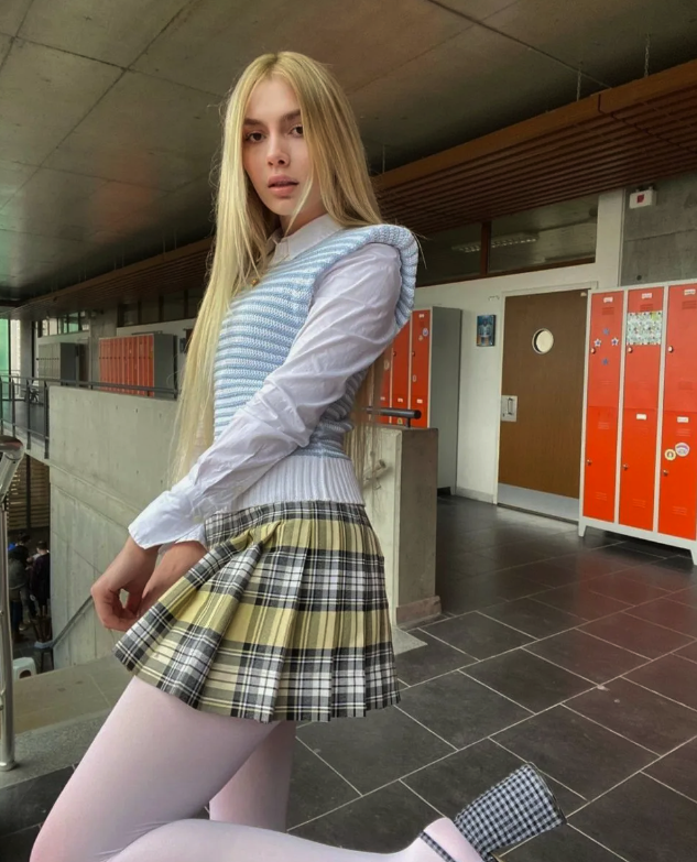 Aleyna Tilki imajını değiştirdi! Ünlü şarkıcının son halini görenler dondu kaldı - Resim: 4