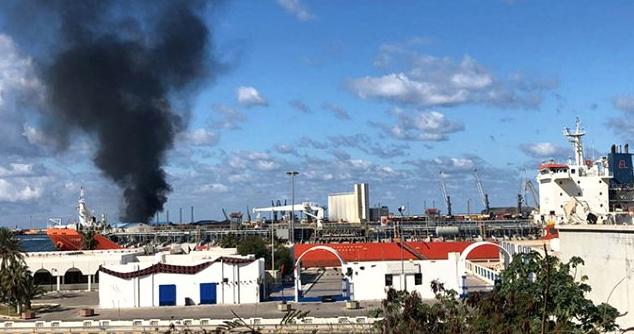 Türkiye karşıtı darbeci Hafter milislerinin iddiası: Türkiye'ye ait gemiyi vurduk - Resim: 0