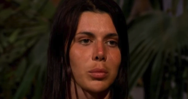Survivor Nefise yemeden içemeden kesildi hastanelik oldu! Son görüntüsü hayranlarını korkuttu - Resim: 1