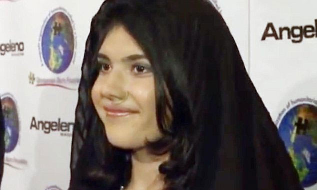 Burnu kesilen Afgan kızı artık gülüyor - Resim: 1